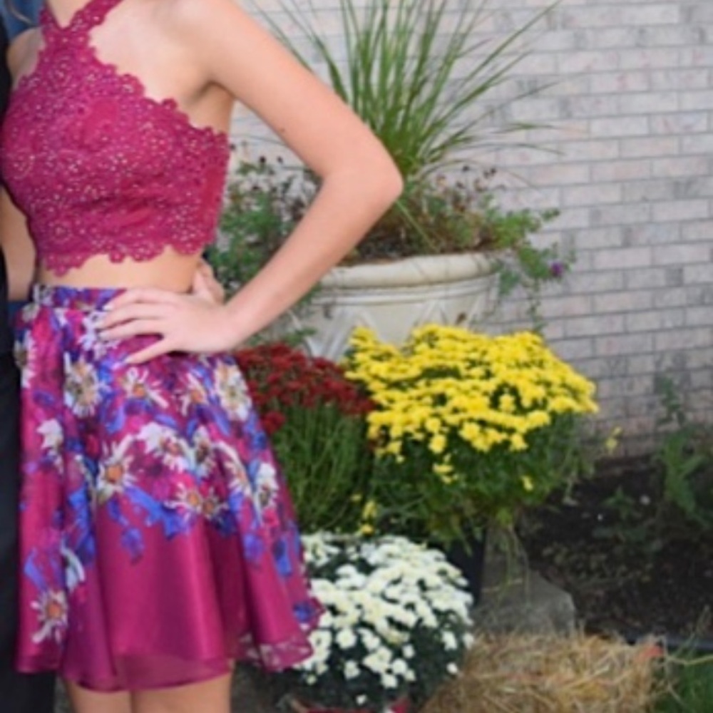 Ellie Wilde Two Piece Dress size 2